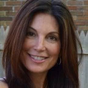 Dina Marks, Independent Recruiter at HireAxis